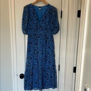 Old Navy Blue Floral Maxi Dress with Puff Sleeves